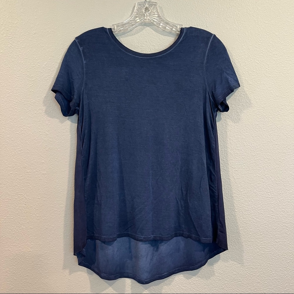 Cable & Gauge short sleeve top
